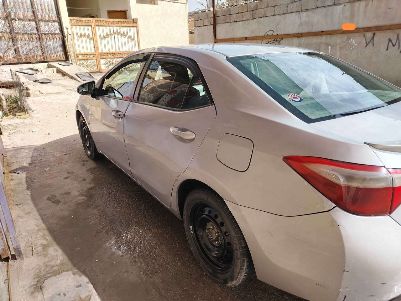 كورلا 2014 السيارة بأسمي أرقام انگليزي يعني التحويل يكلفك وقت ساعة وحدة
 وارد أمريكي الضربة موضحة بالصورة
مكينة كير كفالة مرشوشة احزام ابيع صبغ حزام.
الحزام بي بعض الملاحظات الخفيفة القمارة بيهة قطع اجراد وليس اخياس ولا صبغ. السيارة جاهزة
محرك 1800 فتحة سقف تحكم استيرن جهتين
كلشي موضح بالمنشور
عنواني بصرة كرمة علي قرب جسر الكرمة للتواصل واتساب 
***********  السعر 110 البصرة, العراق
