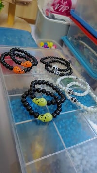 اساور شبابي • حسب الطلب • توصيل