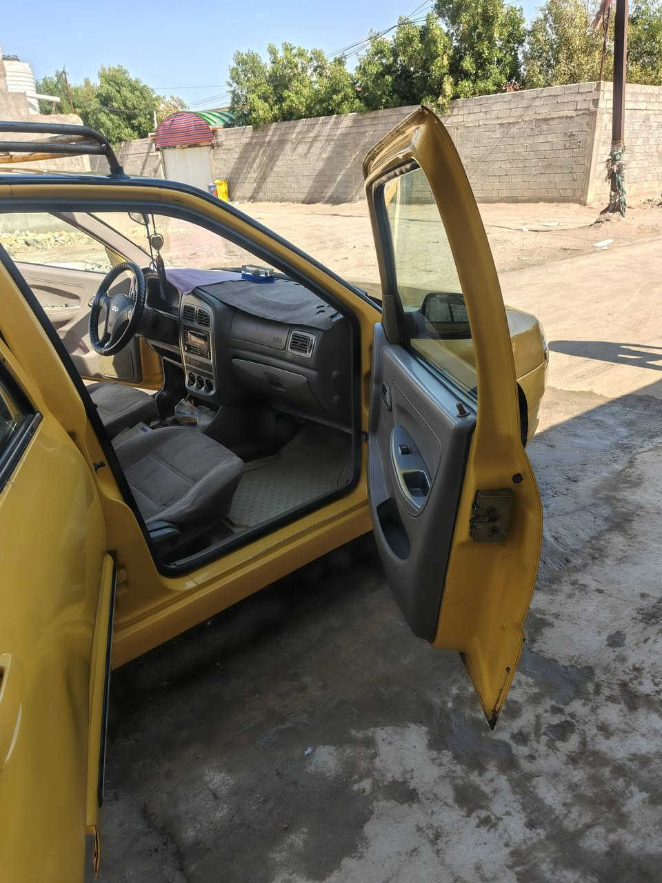 اسلام عليكم ورحمة اللة وبركاتة شيري اكوين موديل 2013 محرك مدون تبخير ابلادي بس كل شهر وينقص السيارة مكفولة عن اظرب ول لتبديل ماعدة بارد بيها وبيها طخات بصيطة اسعر 35 وبيها مجال  المعجبة سعر لى علق رحمة اللة والديكم سوك كلشي بي مكان سيارة مدائن جسر ديالى جديد الكريولية ***********
