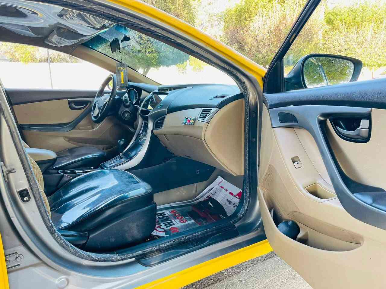 للبيع الإنتره موديل 2014  السعر  104  للاستفسار *********** خليجي  مكفوله من الضربه  بيه قبق جنطه مبدل بدون ضربه والباقي مكفول بدون تبديل  محرك 1800 دوش  خطه كربلاء -بغداد  سياراه جديده محرك وكير جدد  حداديه نضيفه  وجاهزه    مصفره هيئه وغرامات  سنويه لغايه 2230 باسمي تحويل مباشر   عنواني كربلاء كربلاء, العراق
