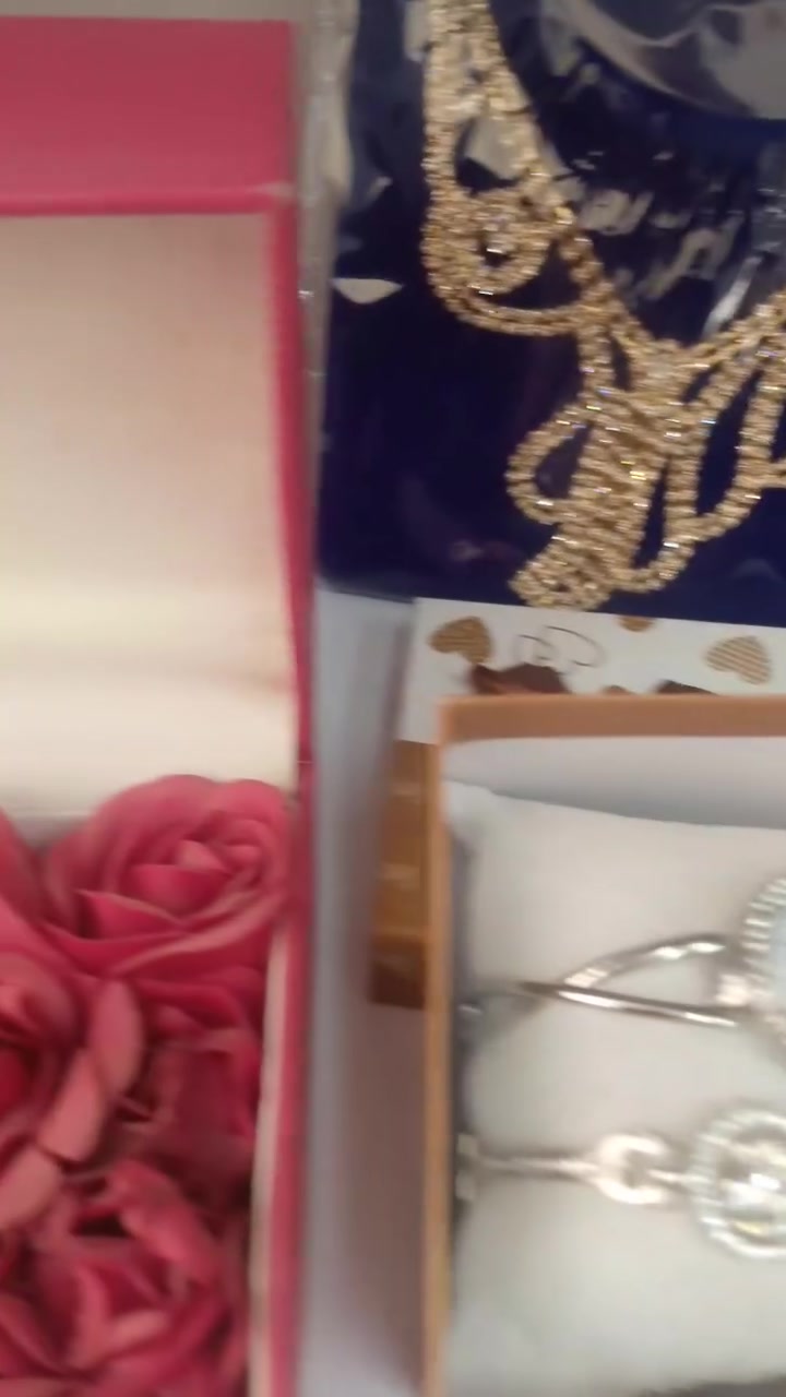 مجمع السلطان ورديه خارج مقابيل مدرسه دعبل مقابيل سكله ابو كيره ❤️


**إذا كنت صاحب هذا الإعلان وتريد حذفه لأي سبب، رجاءا أرسل رسالة إلى الدعم الفني**