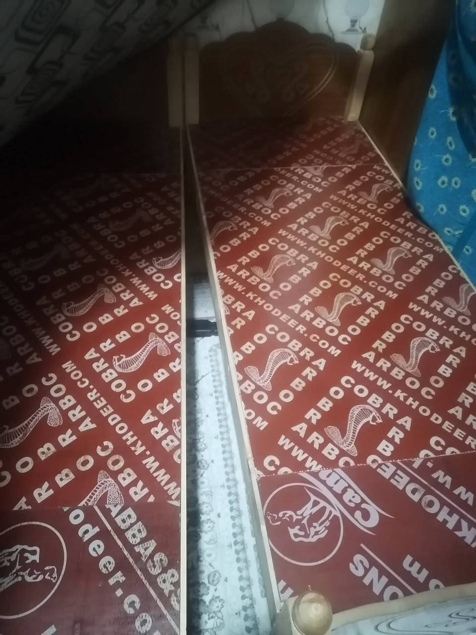 تخم 8 مقاعد السعر 300 كنتور 3 بيبان صاج السعر 200
ميز تواليت السعر 50 جرابي عدد 2 جدد السعر الوحده 40 كربلاء الحر للاستفسار ***********
