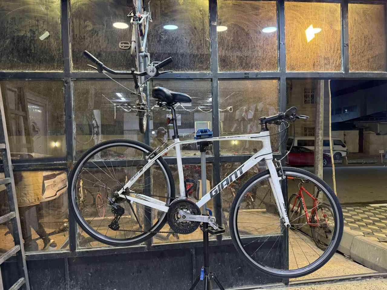 بايسكل c700 جاينت واير دفن المنيوم ماشة وللشة بالكامل مثل متشاهد نطافة الدراجة
البدالات شغالات كلشي شغال 
بس العكرب الخلفي مخلي عكرب جبلي مو مالته بلادي بس عكرب اصلي سعره ١٦٠ مكاني مدينة الصدر


**إذا كنت صاحب هذا الإعلان وتريد حذفه لأي سبب، رجاءا أرسل رسالة إلى الدعم الفني**