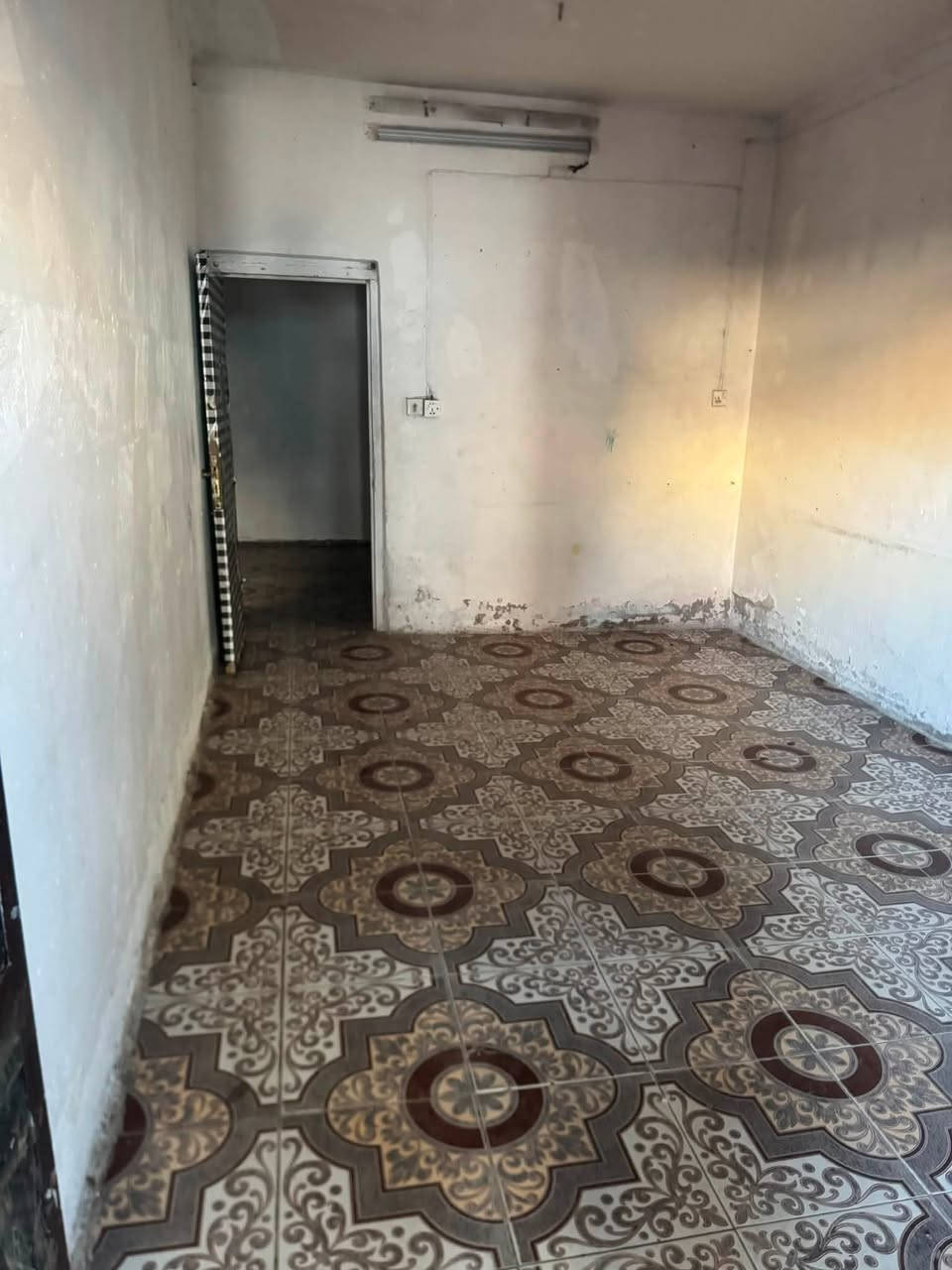 للإيجار
بيت ١٠٠متر طابق واحد بي غرفه نوام واستقبال وخدمات

عنوان البيت الشهداء بضهر أسواق القمر اول فرع

الرقم ***********
