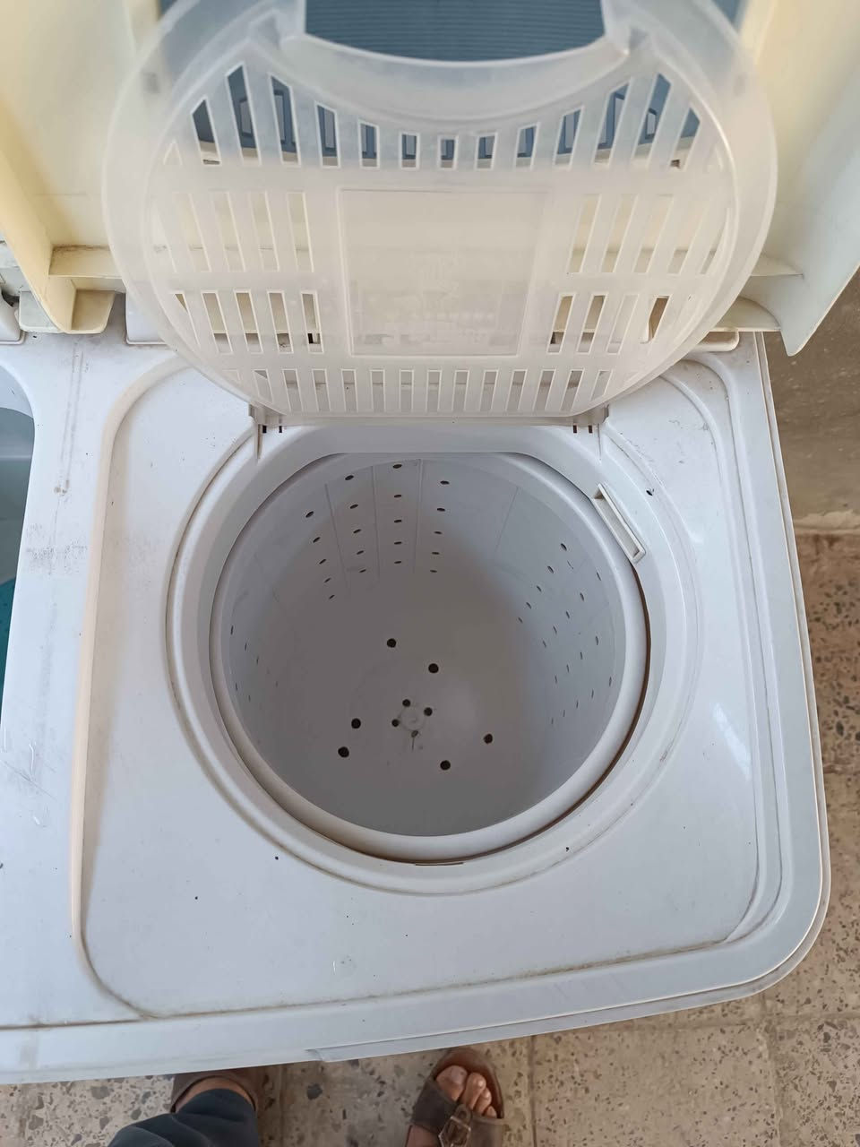 غسالة نوع هيتاشي افضل نوعيه  جديده بالباكيت مشروطه ماداخله تصليح
تجي تفحص الغسل تغسل بيها وتنشف بيها يله تأخذها
السعر 100 العنوان كوفه النجف, العراق


**إذا كنت صاحب هذا الإعلان وتريد حذفه لأي سبب، رجاءا أرسل رسالة إلى الدعم الفني**