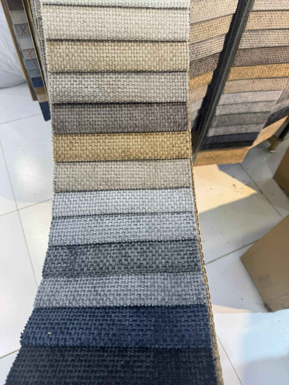 معمل ومعرض المرتضى 
عمل تخم 
عمل ديوان
عمل جلسات عربيه
خشب بلويد اسود
اسفنج مييز اول 
خشب جام روسي 
العنوان حي العسكري مقابيل بانزين خانه
***********
***********
