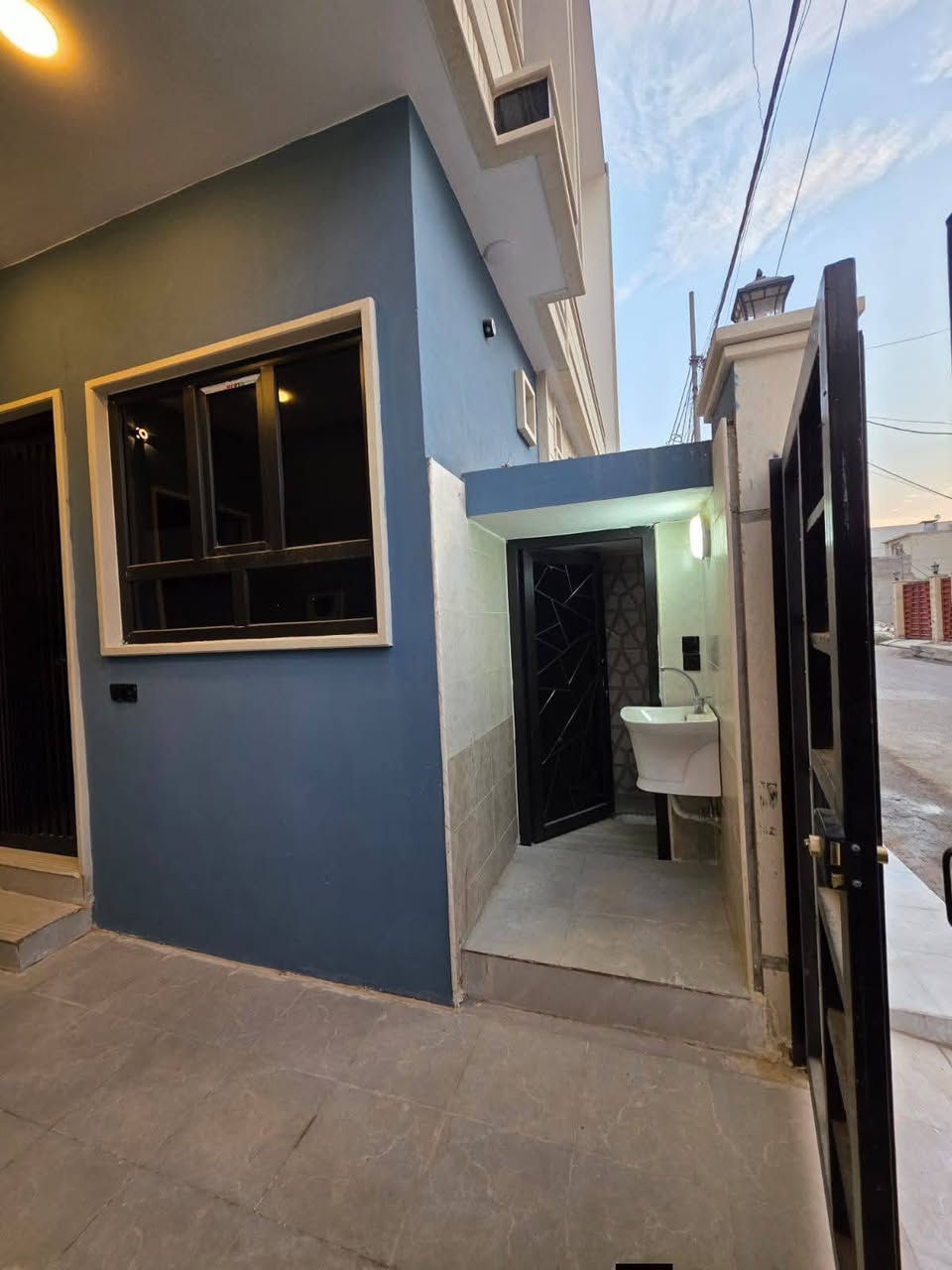 #للبيع 🚨⛔️
دار للبيع 🏡  🤩
#المساحة   100  Ⓜ️ و #الواجهة 5 Ⓜ️
📍حي السماح( الأركان)
#الطابق_الاول  كراج و حمام خارجي ومطبخ واستقبال وهول وغرفت نوم وصحيات💯
#الطابق_الثاني غرف نوم2 وهول وحمامات 
سند طابو الزهور 📃 #زيرو( تسليم مفتاح )
——————————————————————
📌#عمار_الهزاع_للعقارات_والبناء
📍موصل /حي السماح/ قرب جامع طه
🙋 للاستفسار زيارتنا أو الاتصال
☎️ على الارقام التالية :
***********
***********
💬 للتواصل على واتساب:
https://wa.me/9647731012644
____________________________________
#tags
#عقارات #استثمار #real_estates #الموصل #منازل #شقق #العراق #العراق_الموصل #اكسبلور #explorer #منازل_للبيع #شقق_للبيع #بناء #instagram #بناء_منازل #mosul #office #houses #building #like #comment #عمار_الهزاع_للعقارات
