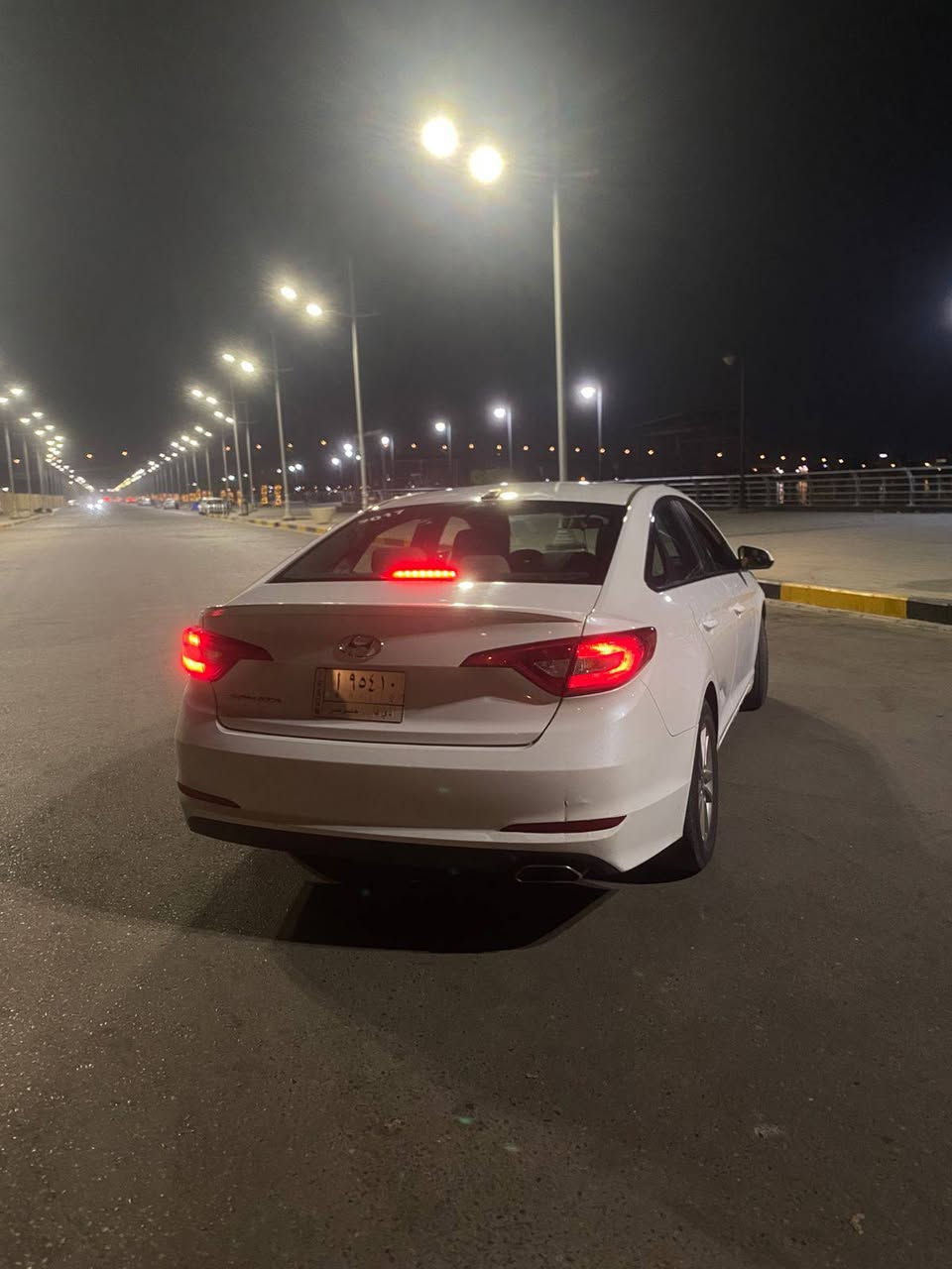 السلام عليكم 
سوناته 2017 مراوس 
وارد امريكي حادثهه خشم البنيد وخشم جاملغ الايمن فقط بدون كص بدون معجون بدون دواخل السياره خير من الله مكينه 2400 
 مكينه جديده انسه دوانز حط بانزين عادي وامشي ترايك وين ماتريد تخم تاير جديد تبريد ثلاجه تحكمات ستيرن ماشيه 170الفm مابيعلك اله تفحص رقم ذي قار مشروع وطني مراوس(( جارجر _ جيب _k5))انطي فرق  مكاني بصره  ***********
