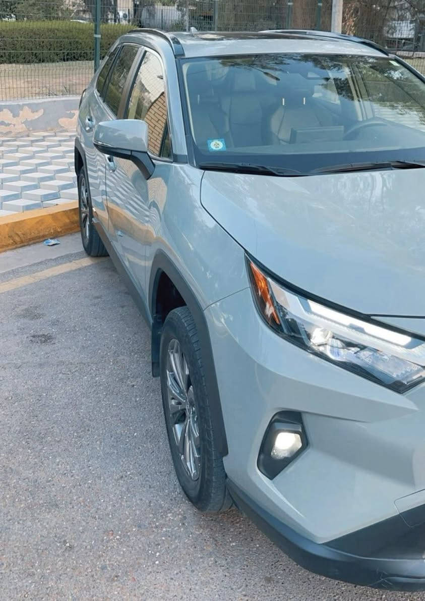 السلام عليكم
راف فور 2022 XLE فول امريكي بيها بارد قطعه عله كد شبر اللون سمنتي ماشية 25 
حجم المحرك 4 سلندر (2.5L) 
المواصفات :بصمة ابواب بصمة تشغيل
صندوق شفط كهربائي فتحة سقف سلايد
دفع رباعي AWD كشنات جلد 
تدفئة استيرن تدفئة رادار أمامي رادار جانبي
رادار خلفي اوتو ستوب هاند بريك بصمة
اوتو هولد تحكم وضعيات القيادة ECO,NORMAL,SPORT 
مانع انزلاق+ABS حساسات خلفية+كاميرا
تحكمات استيرن تبريد قطعتين 
مقاعد خزن ذاكرة السيارة في حالة الوكالة
رقم الشاصي:-JTMB6RFV7ND530917
رقم بغداد تحويل مباشر مكان السياره بغداد 
السعر 258 بي مجال 
اتصال /***********
استفسار اتصال ع الرقم
@إشارة
