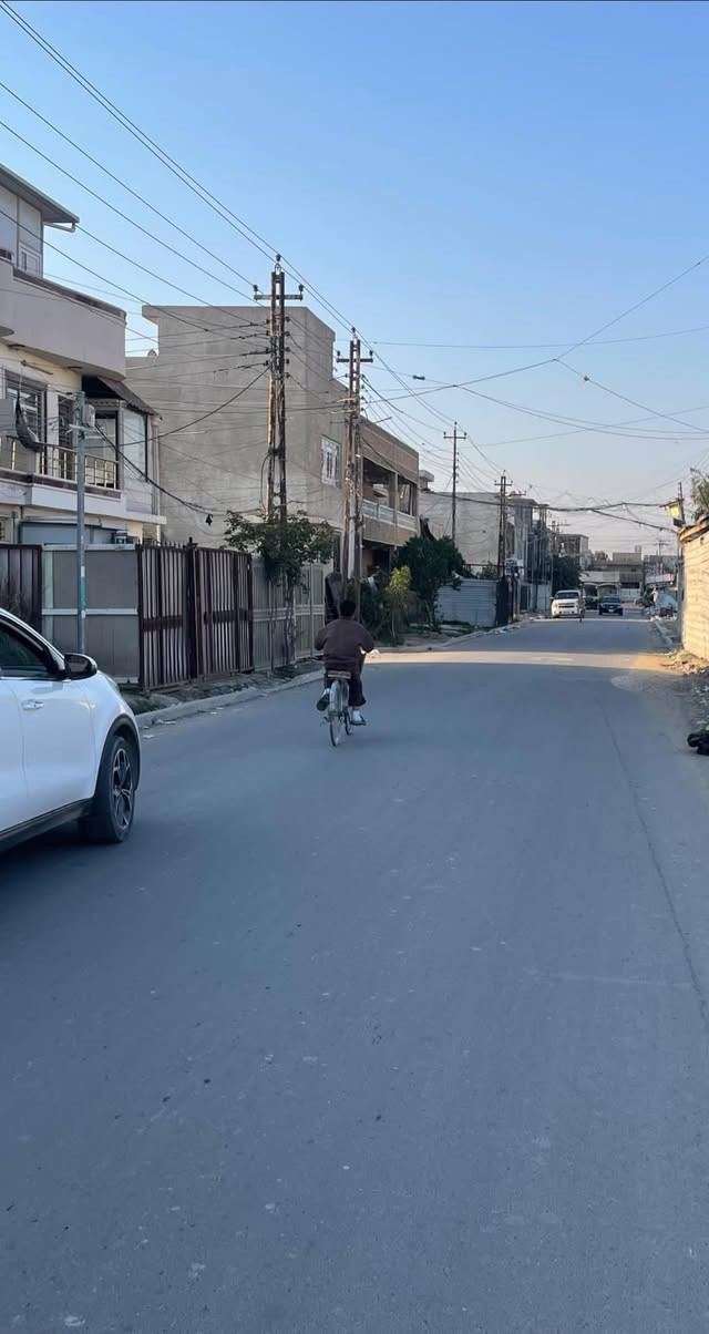 السلام عليكم 🫡
بيت للبيع 🏠في حي الجهاد مربع الطائي يعتبر البيت قطعه أرض 
مساحه البيت ٤٥ متر 
واجهه٤ ونص ونزال ١٠ 
والبيت على شارع ١٥ متر مقابيل مدرسه اليافه والرصيف ٣ أمتار 
وعلما  ان السعر جدا مناسب ١١٥  مليون 
 وبي مجال 👍
للاستفسار اتصل على الرقم 
***********
***********
حمزه للعقار ❤️@إشارة
