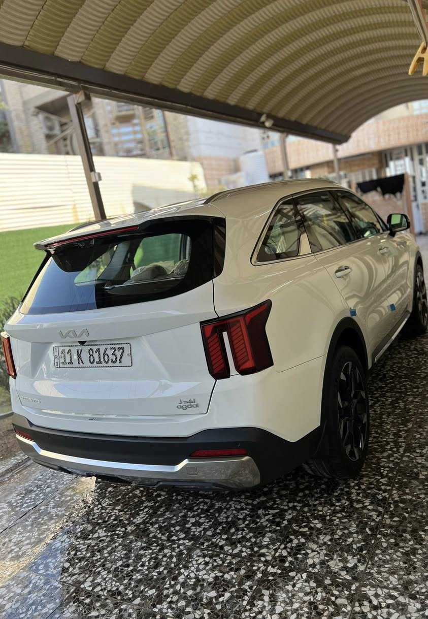 كيا سورنتو : 2025 على وضع الزيرو  ماشية 6 الف
رقم بغداد تحويل مباشر ضمان لمدة 5 سنوات او 100 الف كم   

المواصفات 
ويل حجم 20 + داتا شو  + كامرتين 
محرك 6 سلندر 3500 
بصمة تشغيل وابواب وتشغيل عن بعد 
ناقل حركه (گير) ماوس 
متعددة وضعيات القيادة 
جنطة كهرباء ذكية 
كشنات كهرباء 
بردات خلفية 
سايد بريك بصمة 
حساسات امامي خلفي 
عدد الركاب 7 و 3 قطع تبريد 
شاشة متصله متعدده الاستخدام 
انارة داخلية بالدشبول والابواب متعددة الالوان 
تحكمات استيرن جهتين فول 
شحن هاتف لاسلكي 
ليد نهاري ولانارة ليد 
وبعد مواصفات 

السعر 330 $   الهاتف ***********  العنوان بغداد
