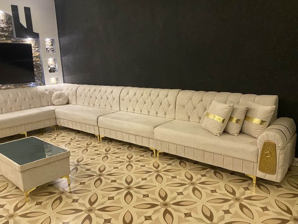 سلام عليكم
ديوان اخو جديد اي عيب مابي تفصال مال بيت8 امتار مع طبله وسطيه وكوشات شراي خابر رقم*********** عنوان كركوك
