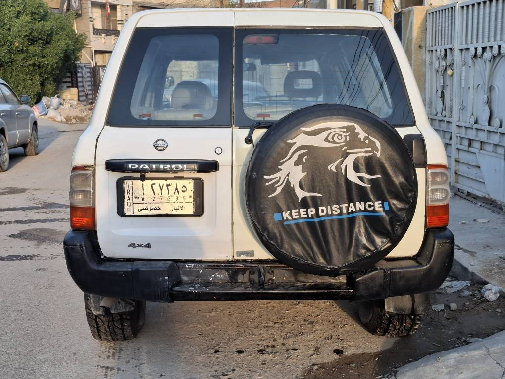 السلام عليكم نيسان باترول موديل ٢٠٠٢ محرك ٤٢٠٠ قبق اسود كابريتر فيت بم بالتانكي كير عادي فور ويل جاهزه بدون نقص دبل تانكي مزوده دبلات تخم تاير ياباني جديد مصبوغه عام بيها تعمير بصفحه السائق بالنسبه للشواصي والبجم كفاله مكانها بغداد الدوره ابو دشير هاتف *********** سعرها ٧٨ ومجال بسيط بغداد, العراق
