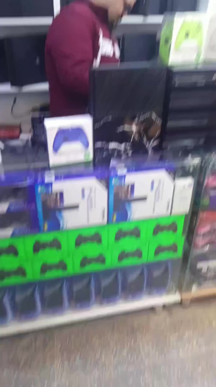 🔥 عرض خاص – أجهزة Xbox One Fat 🔥
🎮 Xbox One Fat
✅ بالحالة: بالـة (غير مستعمل داخل العراق)
✅ الجهاز نظيف ومفحوص 100%
📦 المحتويات:
جهاز Xbox One Fat
🎮 جويستك أصلي Series (يد أم واير)
جميع الكيبلات الأصلية
محولة أصلية
يأتي مع وصل ضمان
💾 الهارد: 500 كيكابايت
🛡 الضمان: استبدال 10 أيام في حال وجود أي مشكلة
💰 السعر: 105,000 دينار فقط
🚚 التوصيل: جميع المحافظات 5,000 دينار فقط
📍 العنوان:
النجف – الكوفة – حي المتنبي
قرب مشروع الطاقة
📞 أرقام التواصل:
***********
***********
🔗 تابعنا وتواصل معنا:
📢 تيليكرام:
https://t.me/alhasanal
🎵 تيك توك:
https://www.tiktok.com/@255_iq?_r=1&_t=ZS-92Fm9Un2kzI
📘 فيس بوك:
https://www.facebook.com/share/1AGEGMLAqE/
📸 انستغرام:
https://www.instagram.com/255_iq?igsh=MTN4ejdwdjVoMGc0aA==
💬 واتساب مباشر:
https://wa.me/message/ZF4SA5LT65DDL1
