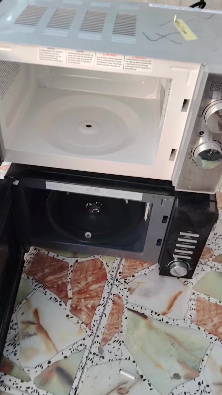 مايكرو عدد 2 شغال بس ليزر عطلان. سعرهن 50 الف وتوصيل 5


**إذا كنت صاحب هذا الإعلان وتريد حذفه لأي سبب، رجاءا أرسل رسالة إلى الدعم الفني**