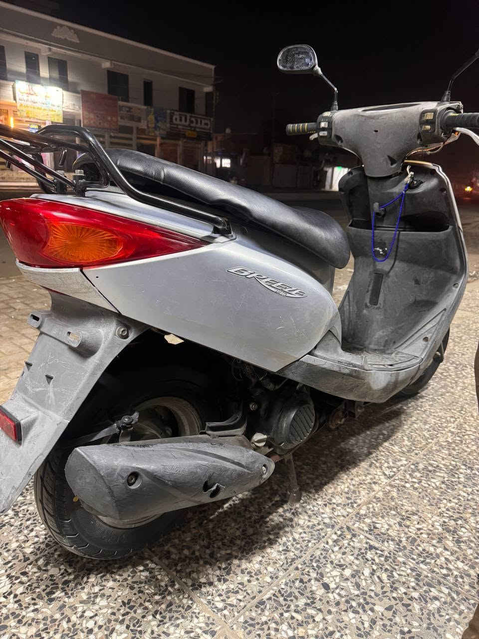 بريز للبيع نضيفه ب650 وبيه مجال للطيبين مكان بغداد الشعب رقمي واتساب ***********
