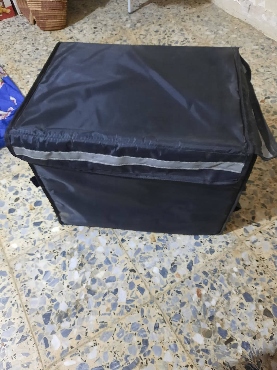 صندوق قماش شبه جديد مع أغراضه كامل مع استان تلفون سعره ٢٠ نهايته مال بيع مكان شارع ٦٠ الي يريده يراسلني شكرا للجميع


**إذا كنت صاحب هذا الإعلان وتريد حذفه لأي سبب، رجاءا أرسل رسالة إلى الدعم الفني**