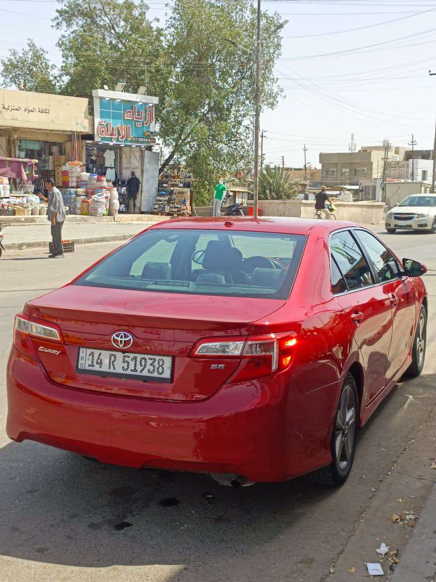 للبيع كامري ٢٠١٥ رقم بصرة انكليزي بأسمي وارد امريكي جاملغ وبنيد فقط وبارد  خفيف الباقي كفاله لون احمر مواصفات SE فول فتحه جاهزه من كلشي ماشيه ١٣٩ الف تخم تاير حداده مكينه وكير كفاله والسعر $١٢٩ وبيها مجال ورجائاً  المو شراي لا يجي يسولف وهذا رقمي *********** مكان البصره الطوبة والنخيلة البصرة, العراق
