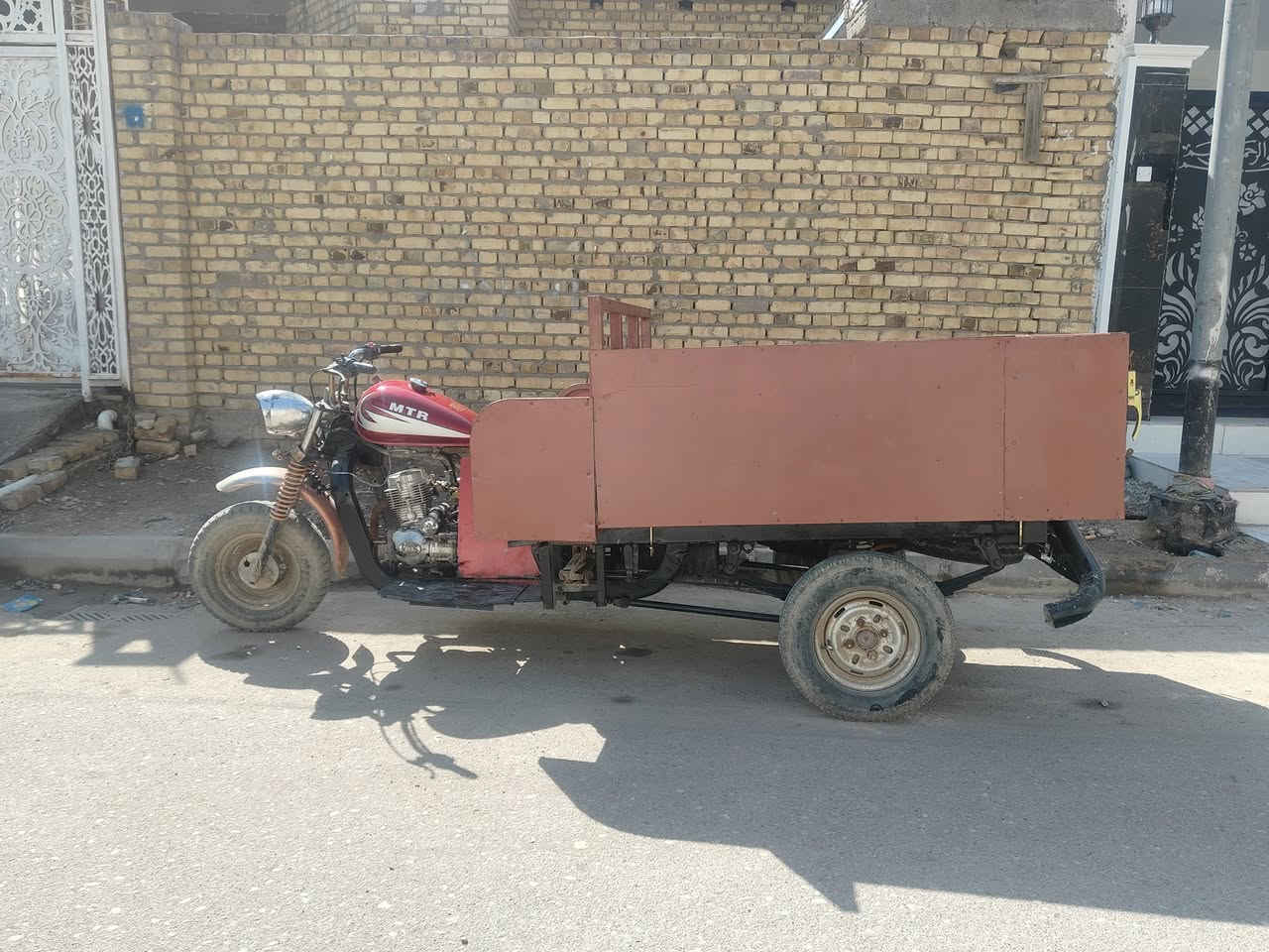 سلام عليكم 
ستوته سلطان لون احمر 
موديل 2012
ستوته جاهزه محرك وكهربائيات بدي جديد 
اوراق كامله وصل مباشر من الوكيل 
السعر 1300 مجال قليل 
***********
