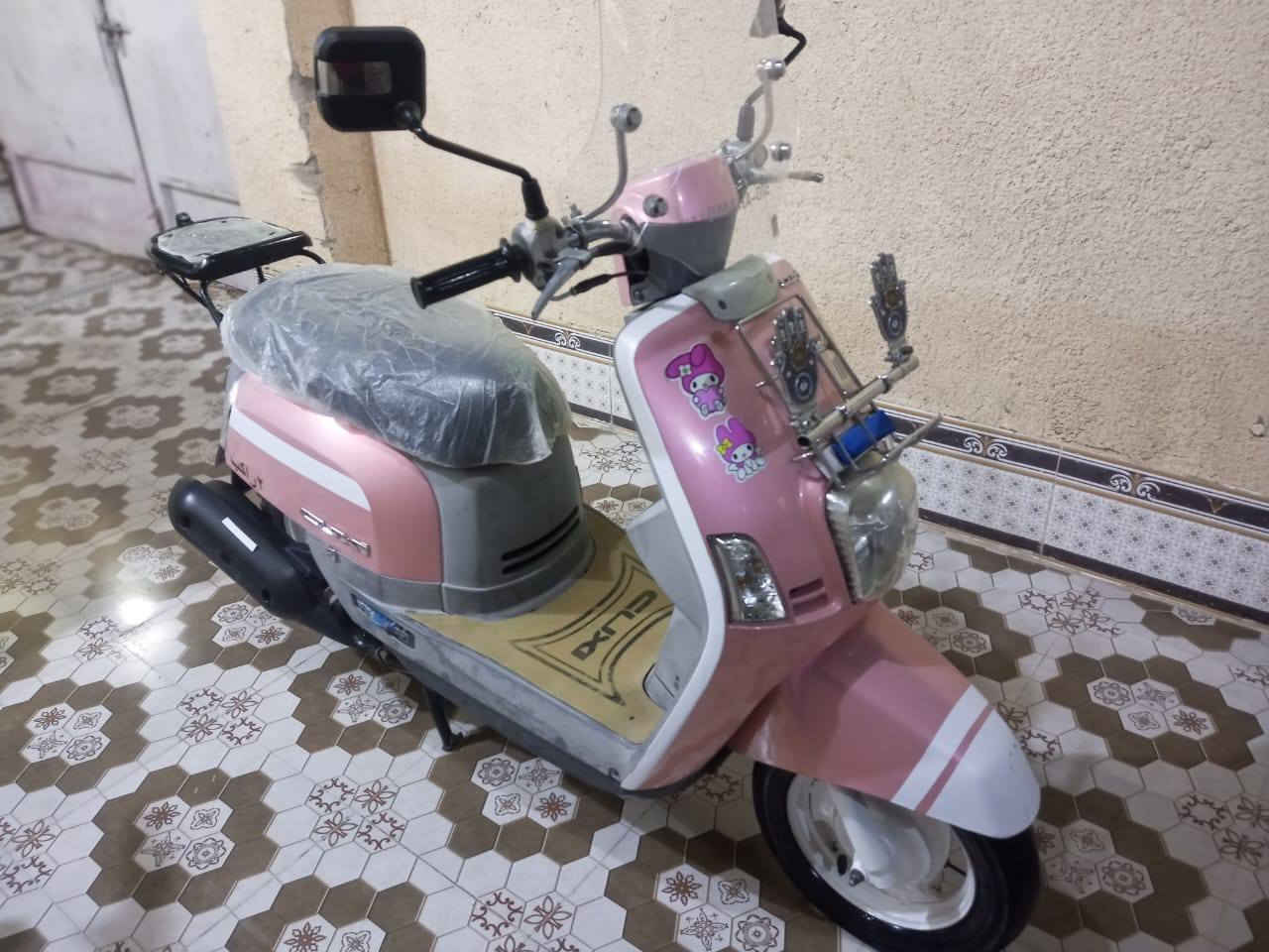 شباب درجة للبيع دراجه ما عوزه اي شي عوزه بس سايق دراجة بلاديه مكان كوت سعر واحد 150 و بيه مجال قليل رقم ***********
