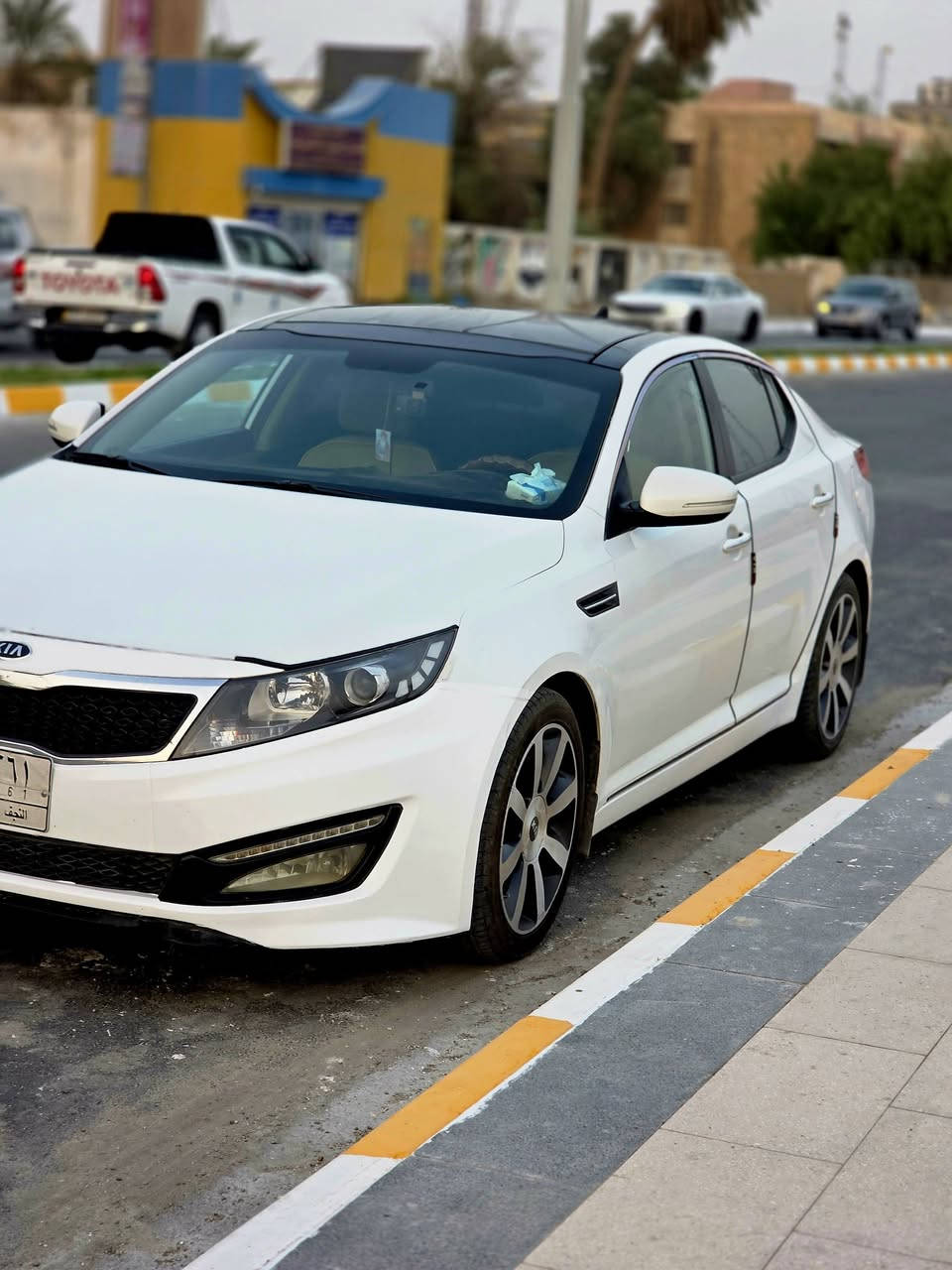 السعر 127 قفل بيع مستعجل
اوبتيما 2012 خليجي
محرك 2000 دوش

مواصفات السيارة

بانوراما 

شاشة حجم 9انج

كامرة خلفية 

كامرة حوادث امامي

كامرة حوادث خلفي

تحكم استيرن 4 جهات 

اشاير بالمري 

تحكم بالمري

تخم تاير جديد  شرط صارله كم يوم 

حداديه جديده 

سياره حلوه وبالعافية ع الياخذها 

مكان السيارة ذي / قار الناصرية  

استفسار اكثر اتصل 

***********

سيارة بيها نص جاملغ صبغ جهة العبري فقط اثر طخة
