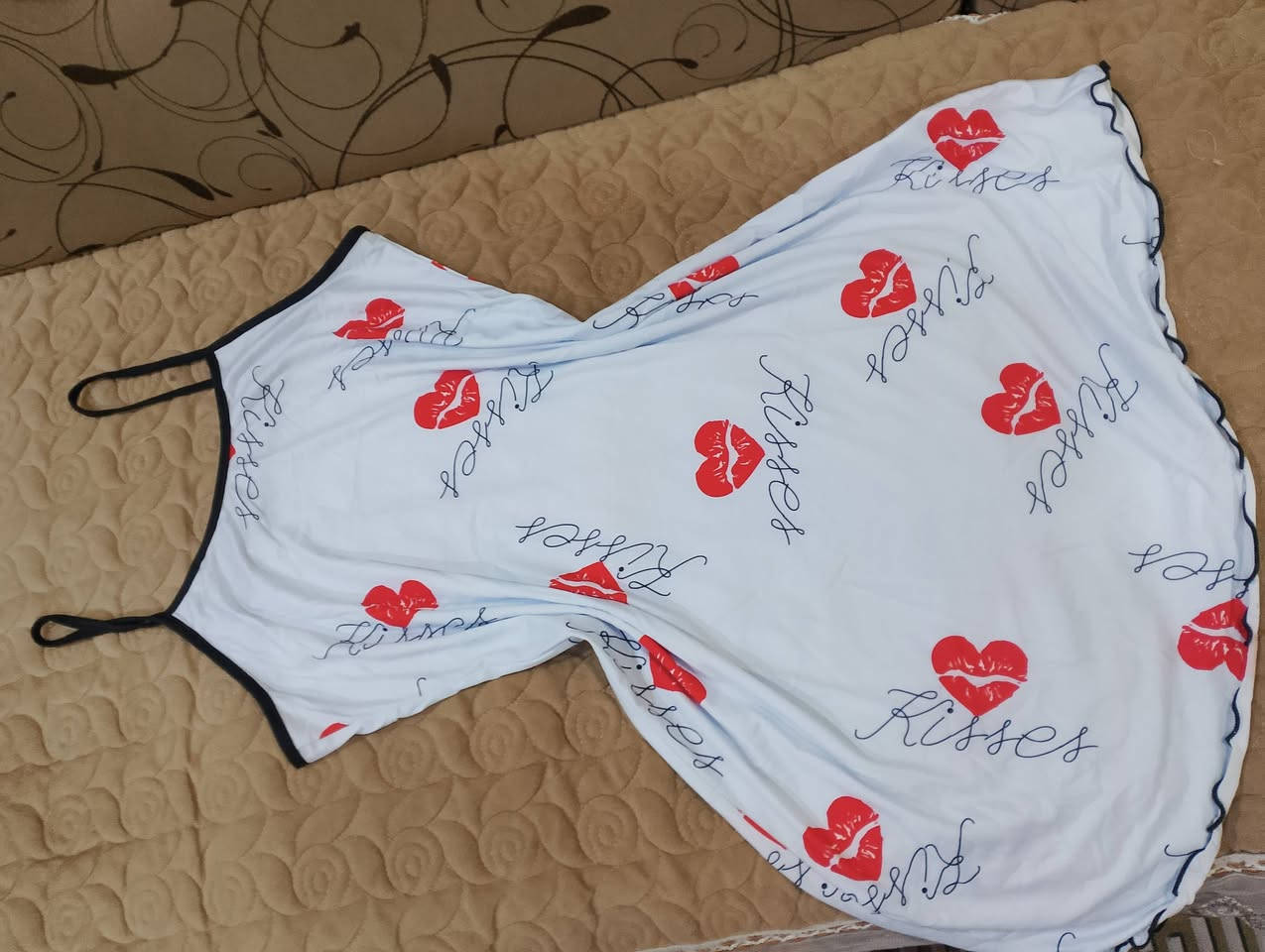 نموذج من بظاعة اليوم انتظرو البث بليل ورا الفطور  ولانجريات هم جبت تخبل كلها فيكات مال نوم 😂 @إشارة


**إذا كنت صاحب هذا الإعلان وتريد حذفه لأي سبب، رجاءا أرسل رسالة إلى الدعم الفني**