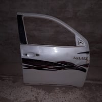 قطع غيار سيارات • قيم وخذ • للبيع