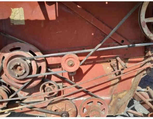 السلام عليكم لافردا 1985 للبيع رقم سنويه عظم نينوى سعر 60ورقة بيه مجال رقم*********** مكان الموصل مراوس بايشي
