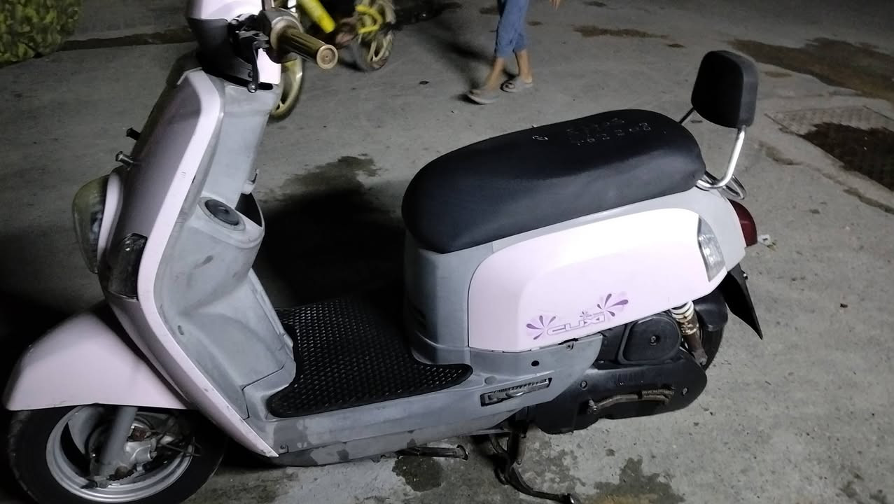 اخوان دراجه للبيع مليون و150بيهه مجال بوليس ألون وردي مكينه بلادي صالها شهر من نازله من الرمبا ما متواجد على الفيس رقمي مفتوح ***********

