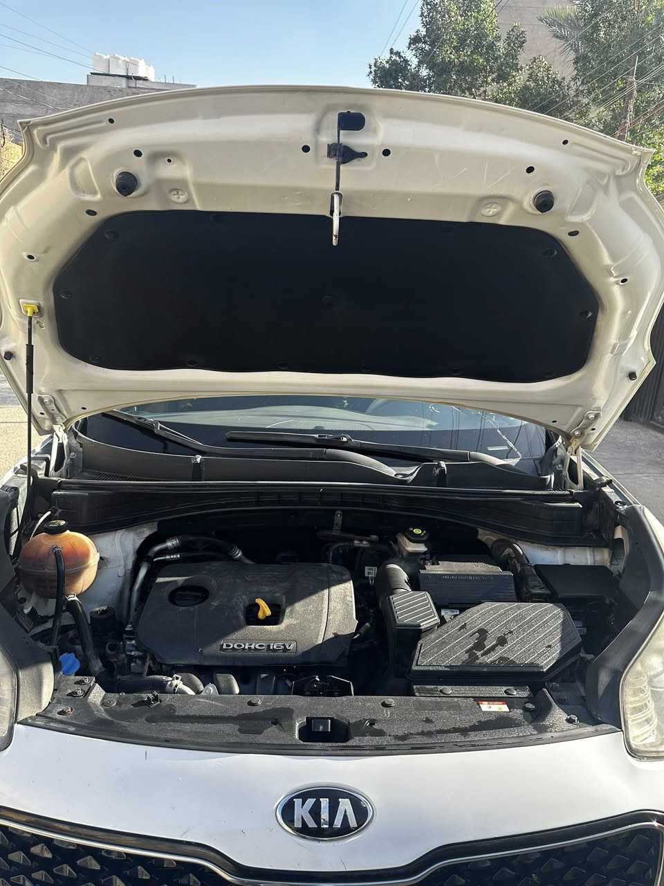 ‏كيا سبورت خليجي
#ماش 171#
‏رقم بغداد باسمي
‏هي قطعة صبغ 
سونار حديث 
￼ سيارة جاهزة من أي نقص 
‏سعر 147 
‏هاتف *********** ￼
