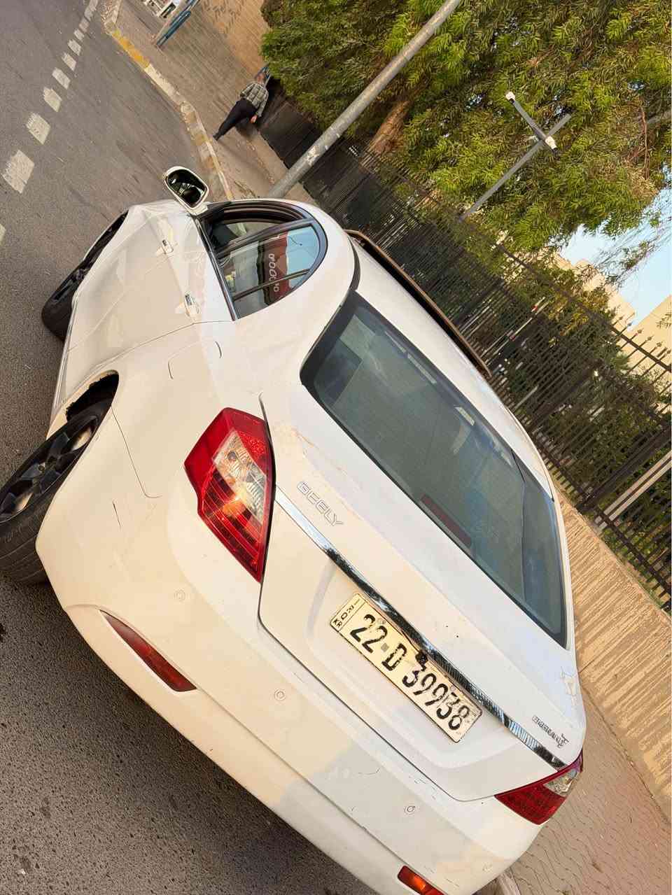 جيلى ام كراند ٢٠١٣ فول فول كشن جلده وكهرباي سلايته برديه كامرة  فولكيتى سبوغ ٣ بارجة بيشى بيشى كرتوه بةناو كردن غرامة بةشةرت كير ومكينه بيكاشو سعرى ٤٦ وةرقة ومجال رةقم تةلفون *********** أربيل, العراق
