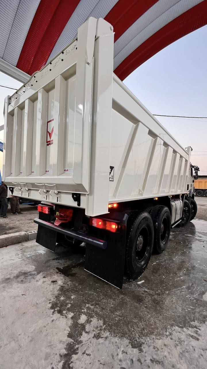 للبيع كرواتي 1999
السعر 750 
مكفوله من الصبغ 
مكينه 50 كهربائي 
كير 210 فافون
مجموعه جي اف قيطان
شيال 
***********
