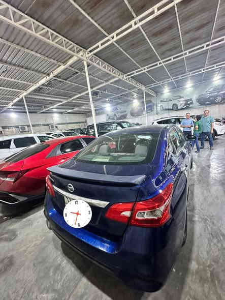 السلام عليكم سيارة  نيسان سنتره للبيع رايده عنوان بغداد جديدة ***********
