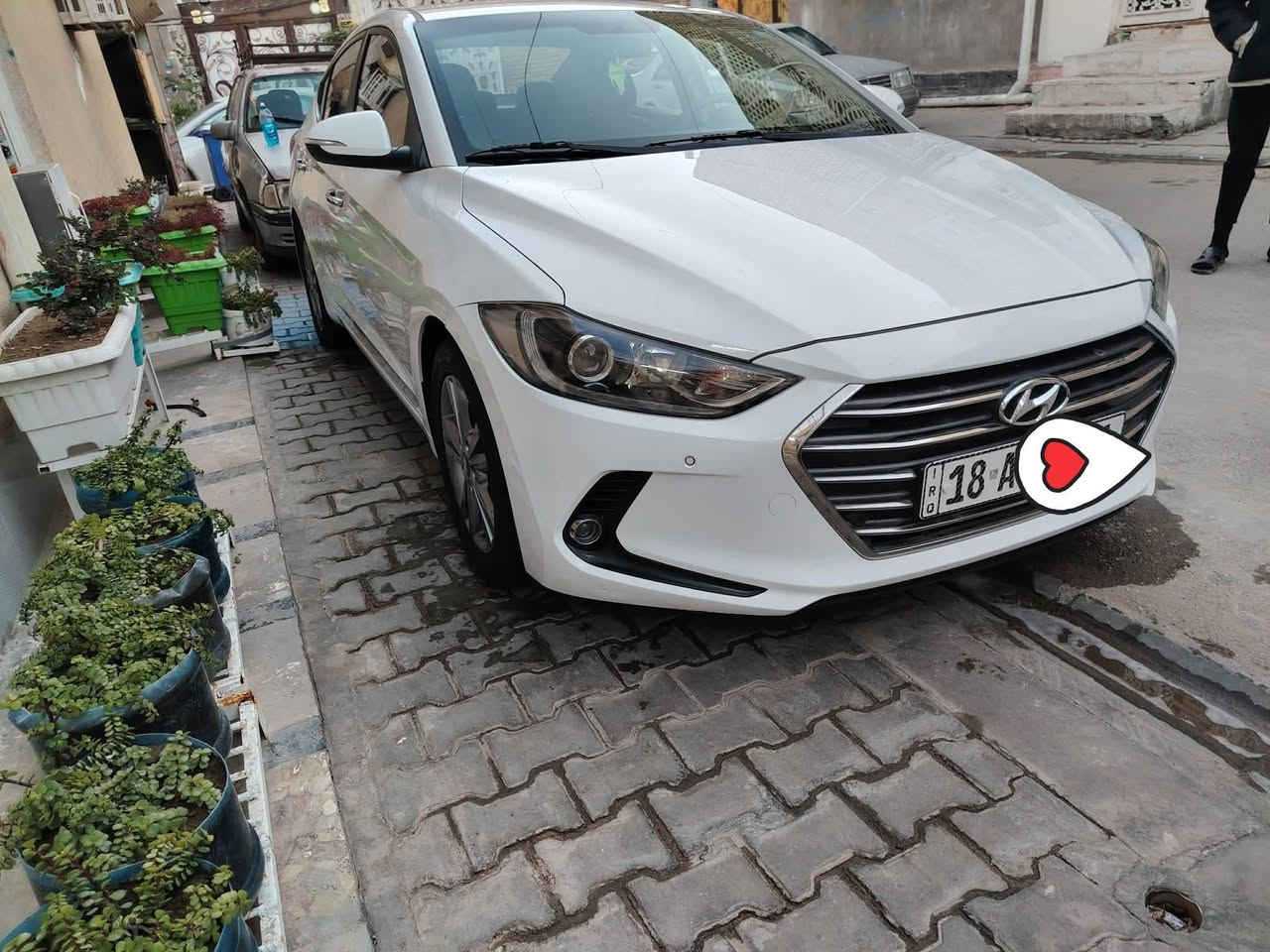 سلام عليكم
النترا مديل 2018 وراد كوري
محرك 1600 فول مواصفات عدة الفتحة 
سيارة جاهزة من كلشي بيها تصليح وصبغ بالباب الورة الصدر واضح بالفيديو تصليحها رقم نجف بسمي  نكليزي مداور ثاني يوم السعر 125 وبيها مجال ***********
