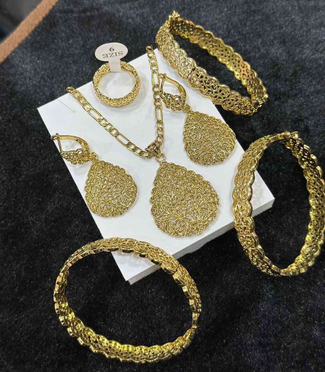 *تخفيضات وعروض حصرية وغير عندنا شعارنا الجودة والإتقان بأفضل الأتمان*🥳🥳🥳🥳 جديد الموسم 🔥 🔥🔥🔥🔥 مجموعة  أكسسوارات مصنوعة من :🌼Acier inoxydable  جودة جد ممتازة 👌👌 _ المقاوم للصدأ  متفرقيش بينو او بين الدهب ويدوم لمدى الحياة. متكون من 6  قطع : باك جد راقي وأنيق كامل ومتكامل انصومبل يتكون من👇🏻👇🏻✅️سنسلة🌸.✅️حلقات 🌸.✅ خاتم 💫تلات دبالج . تمن مناسب 🙉 توصيل لجميع المدن المغربية 🚛 توصيل فابور حتى لباب الدار🚛 سارعو قبل نفاد الكمية عرض جد محدود 📢للطلب المرجو التواصل عبر الواتساب https://wa.me/212630547660


**إذا كنت صاحب هذا الإعلان وتريد حذفه لأي سبب، رجاءا أرسل رسالة إلى الدعم الفني**