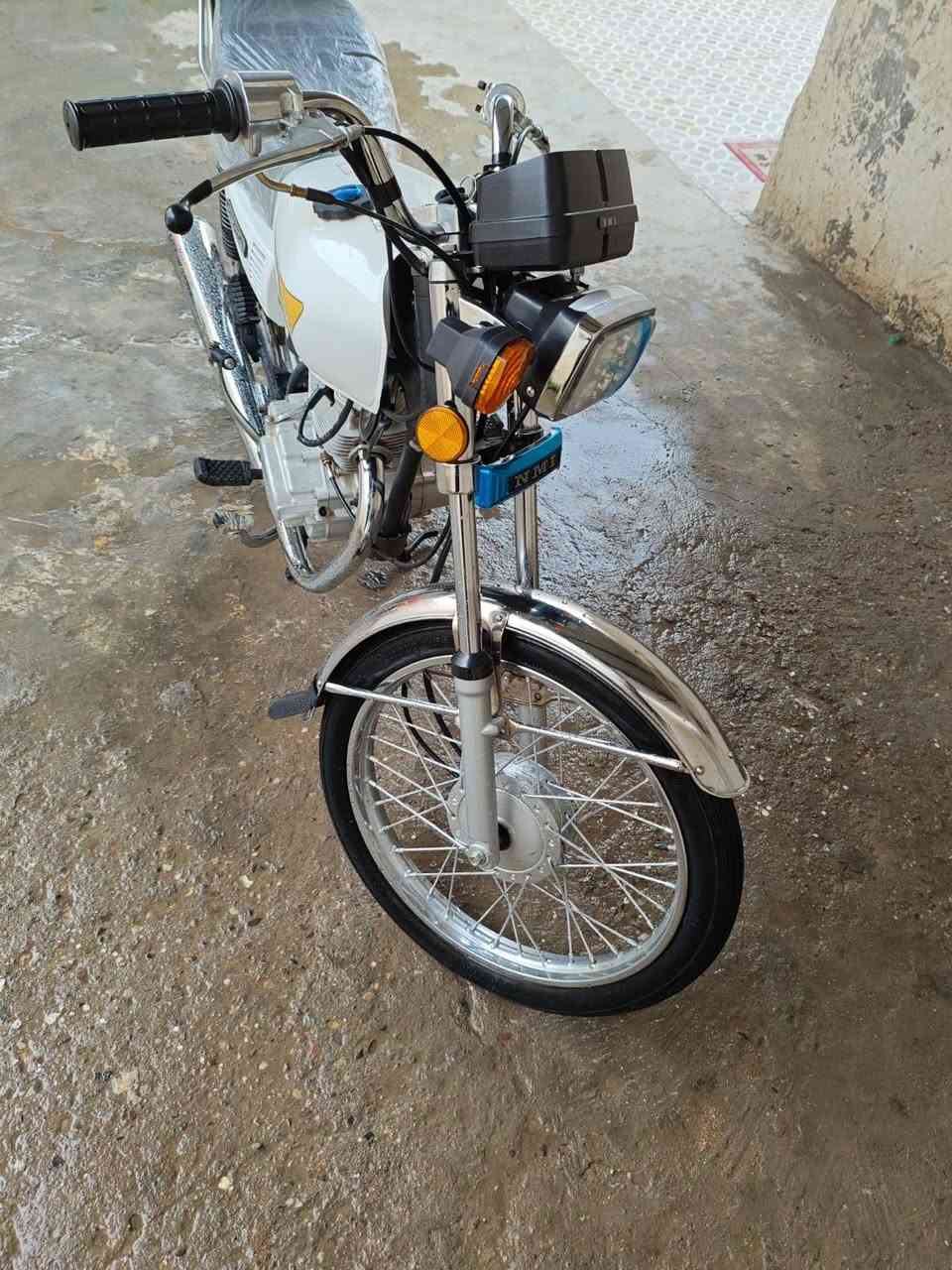 دراجة نامه شلامجة ادوات مكفولة من السرقة جاهزة وكامله كهربائيات كلها شغاله ما بيها نقص فقط بيها خيط تبخير سعر ٥٥٠ الف وبيها مجال قليل شراي خاص


**إذا كنت صاحب هذا الإعلان وتريد حذفه لأي سبب، رجاءا أرسل رسالة إلى الدعم الفني**