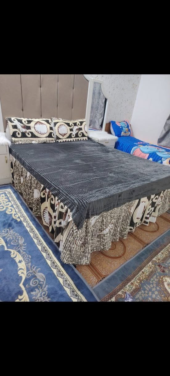 فرشات نفر ونفرين جراجف دواشك ومخاد الخياطه حسب الموديل والقياس بارقئ الاقمشة وانسب الاسعار العنوان هيت الإطفاء توجد خدمه توصيل


**إذا كنت صاحب هذا الإعلان وتريد حذفه لأي سبب، رجاءا أرسل رسالة إلى الدعم الفني**