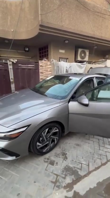 السلام عليكم النترا 24هايبرد  صبغ باب الراكب فقط بدون ايرباك بدون دواخل ماشيه 15 ميل السعر 172 ***********
