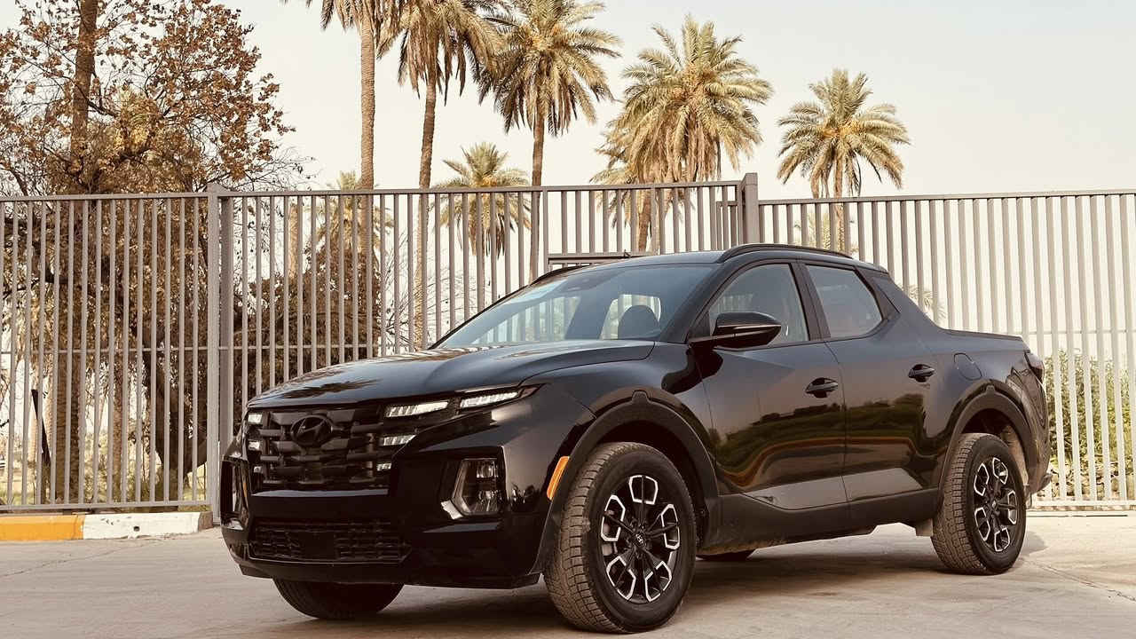 السلام عليكم شباب للبيع هيونداي_سنتاكروز  2023 
 فول موصفات بدون فتحة 
السياره مرقمه بغداد الدولي مثبت لوحات 
سعة المحرك : 2.5 TURBO محركها اقوى و ارقى من العادي 
دفع رباعي 
عدد الاسطوانات : 4
القوة الحصانية : 281 حصان نظام الدفع : كلي HTRAC
ناقل الحركة : اوتوماتيك 8 سرعات

حادث السياره : بنيد وجاملغ يمين شواصي وراديترات بلاديه 
المسافه المقطوعه : 5000

#مواصفات
بصمة تشغيل و ابواب 
تشغيل عن بعد 
رادارات / رادار امامي /رادار جانبي /رادار خلفي
قيادة ذاتية
توقف ذاتي 
كشنات تدفه ‏
كشنات جلد احمر 
ستيرت تدفئة                                                 
مري هيتر / رادار / كاميرا
تبريد قطعتين
دفع رباعي  نضام جبلي وثلجي وترابي اوتوهولد . 
صندوك كهرباء 
مسجل ناطق سستم سماعات BOSE
ايوكس وبلوتوث و USB يعمل
مApple CarPlay / Android Auto
دخول ذكي نظام 
حاجب لي
لايتات LED
حماية بودي
نقطه عمياء
مراة تعتيم
اشاراة بالمراياة الجانبيه                                   
 فول تحكم ستيرن                                    
كير أوتو + عادي + شفرات ستيرن
اوتو بريك +بريك بصمة
لايتات 4 عدسات زينون
شاشة كبيره
داخل جلد 
نضام قيادة + سبورت + نورمل + سمارت
مثبت سرعة
تحديد المسار 
دمامات صوت بالدشبول وبالصندوق 
رادار الخطوط البيضاء 
الخريطة ابل كار بلي
‏AUTO HOLD
مصابيح خلفية LED
مصابيح ضباب LED
مكان السياره بغداد الكاظميه مجمع جوهرة المحيط 
بيع او مراوس حسب القناعه 
للاستفسار ***********
واتساب ***********
اكتب السعر21.000$ وبيها مجال 
#الجميع
