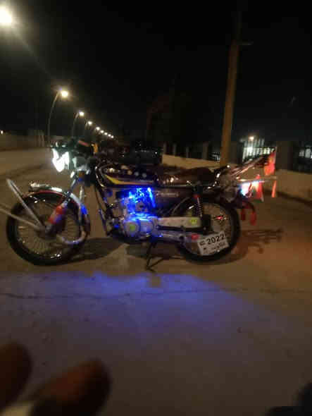 السلام عليكم للبيع ماطور تايكر موديل 23 محرك شرط ما مفتوح 4 كير السعر 575 وبي مجال رقم ***********
