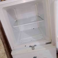 ثلاجه للبيع استعمال قليل ‏‪لاستفسار ‏‪07701389077‬‏ ملاحظه المكان بغدا...