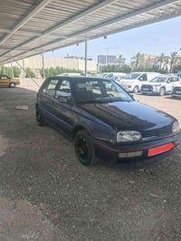كولف فنتو كير عادي محرك ٢٠٠٠ السياره بلاديه بدون صبغ بس البنيد مصبوغ ر...