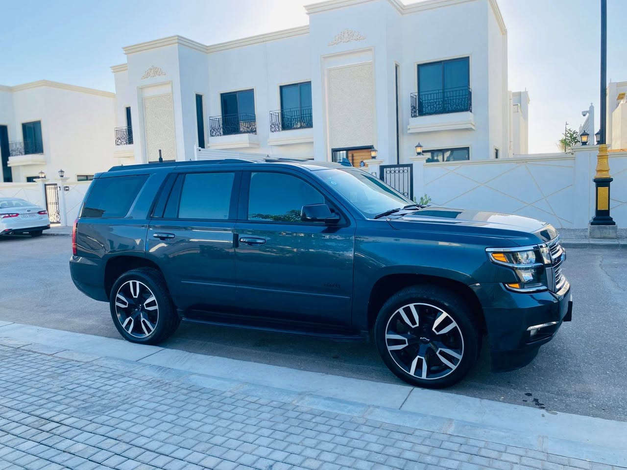 السلام عليكم للبيع تاهو فئة RST بريمير موديل2020 وارد امريكي سونار مرفق بالمنشور ممشة السيارة (65) ميل فول مواصفات واحد على واحد اعلى فئة بالتاهو
فول رادار +فول حساس 360درجة عينة ليزرية فول كهرباء كشنات امامي خلفي مع تبريد وتدفئة بالكشنات فتحة سقف +شاشة سقف كار بلي شحن واير لس دبل قاصة +ثلاجة شفتات بالسترين جنطة كهرباء وبية هواي مواصفات لا تعُد ولا تحُصى علماً السيارة جديدة وجهاز من كلشي +جهازة من تبريد و حدادية و تخم تاير و محرك و كير رقم بغداد انكليزي جديد سنوية لغاية 2028 تحويل ثاني يوم السعر (285)مع المجال البسيط عنوان السيارة كربلاء المقدسة للاستفسار اكثر 
الاتصال على الرقم التالي /***********/
مكلف بالنشر 
(بيع فقط بدون مراوس )
السلام عليكم للبيع تاهو فئة RST بريمير موديل2020 وارد امريكي سونار مرفق بالمنشور ممشة السيارة (65) ميل فول مواصفات واحد على واحد اعلى فئة بالتاهو
