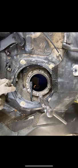 السلام عليكم الحمدلله اليوم تم معالجه نضوح البانزين والريحه انفنتي fx اشتغلنا استدات موقعي بدون تنزيل تانكي مع الضمان  
العنوان شارع الشيخ معروف قرب شارع ٦ 
الاتصال *********** امير
