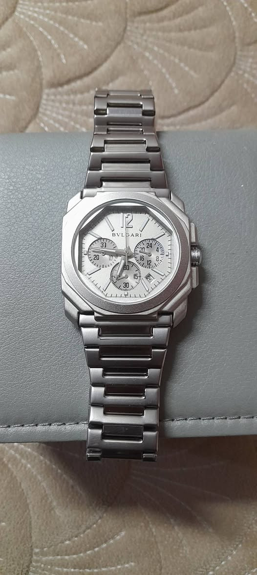 السلام عليكم للبيع السعر 25الف بغداد رقم الهاتف ***********
