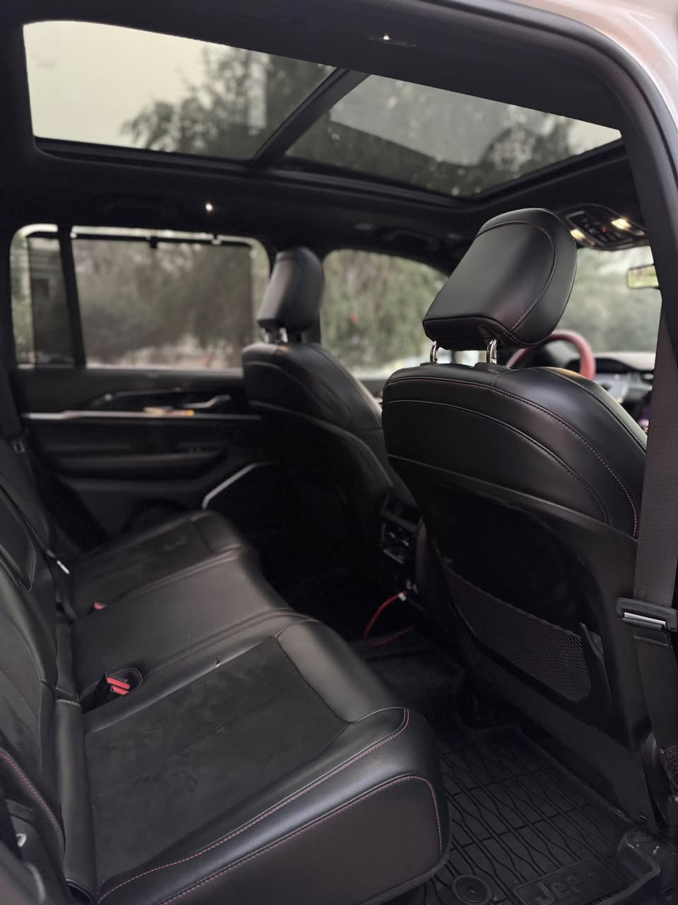 جيب ترايل هوك 2022 للبيع رقم بغداد
وارد أمريكي ماشيه حاليا 36 الف ميل
مواصفات 
تدفئه تبريد الكشنات 
رادار امامي جانبي 
تحديد مسار نقطه عمياء 
حساسات خلفيه 
توقف ذاتي 
اوتو ستوب 
خزن ميموري ثلاث وضعيات 
جكات وست وضعيات صخور وجليد ورمال ووحل 
فور ويل درايف 
مرايات شفط 
جنطه شفط 
بردات تضليل ابلاد 
كشنات جلد 
ثلاث كامرات إماميه واحده وخلفيه اثنان 
واحده ويه البك والثانيه بالمرايه الخلفيه 
بانوراما 
كير ماوس 8 نمر 
ستيرن كهربائي 
أناره داخليه ثلجي 
سايد بريك دكمه 
شاشه كبيره 
ابل كار بلي 
شحن وايرلس 
تبديل فقط چاملغ وبند
السعر 34.000$ 
الرقم ***********
