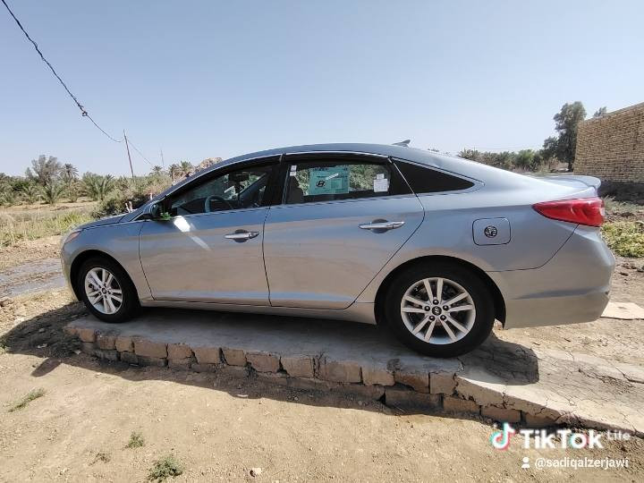 سياره سوناتا 17 وارد امريكي  المكينه 2400 مجفتته صارله شهر تحويل مباشر سنويه جديده تحكم استيرن  تخم تاير جدير شاشه كبيره  رقم بغداد  مكان الناصريه السعر 115 بيه مجال ***********
