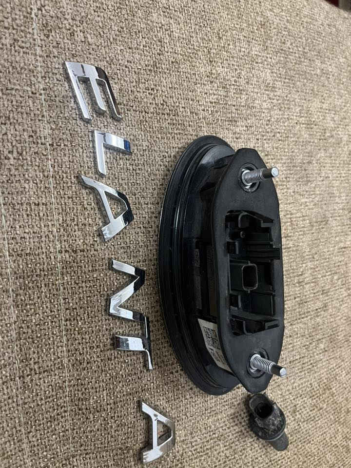 للبيع اصلي ***********
واتس آب
