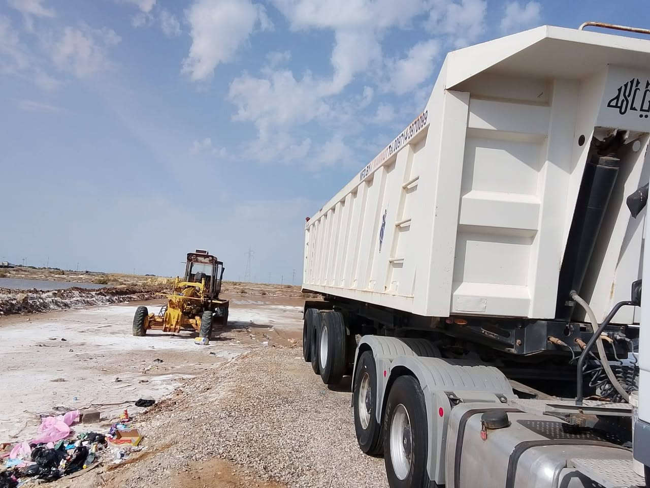 سلام عليكم عرباين عدد 2 البيع جابري موديل 2009+ماموت 2011 جاهزات العمل مكفولات استفسار          ‏‪***********‬‏
