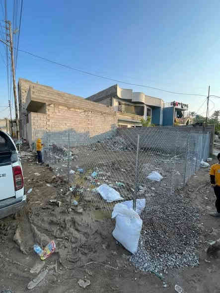 قطعه ارض للبيع المساحه  ١٠٠ متر مربع ١٠×١٠ ركن
تطل علا شارعين 
ترهم خمسينات ثنين + ‏ صنف الأرض وقف
الموقع خلف جامع كميرة 
خدمات + ماء + كهرباء 
‏‭٠٧٧٠ ٣٦٢ ٢٥٦٧‬ والتوفيق من الله
